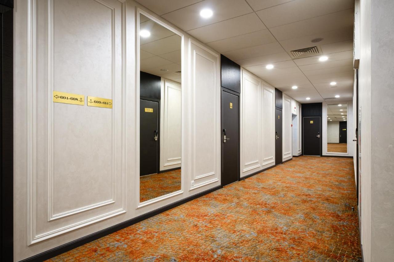 Grand Mildom Hotel Almaty Esterno foto