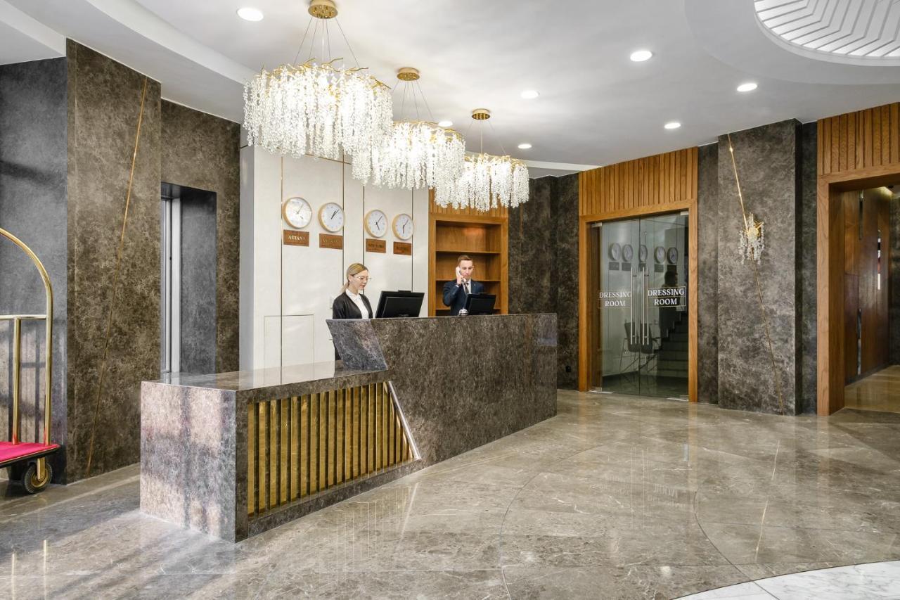 Grand Mildom Hotel Almaty Esterno foto
