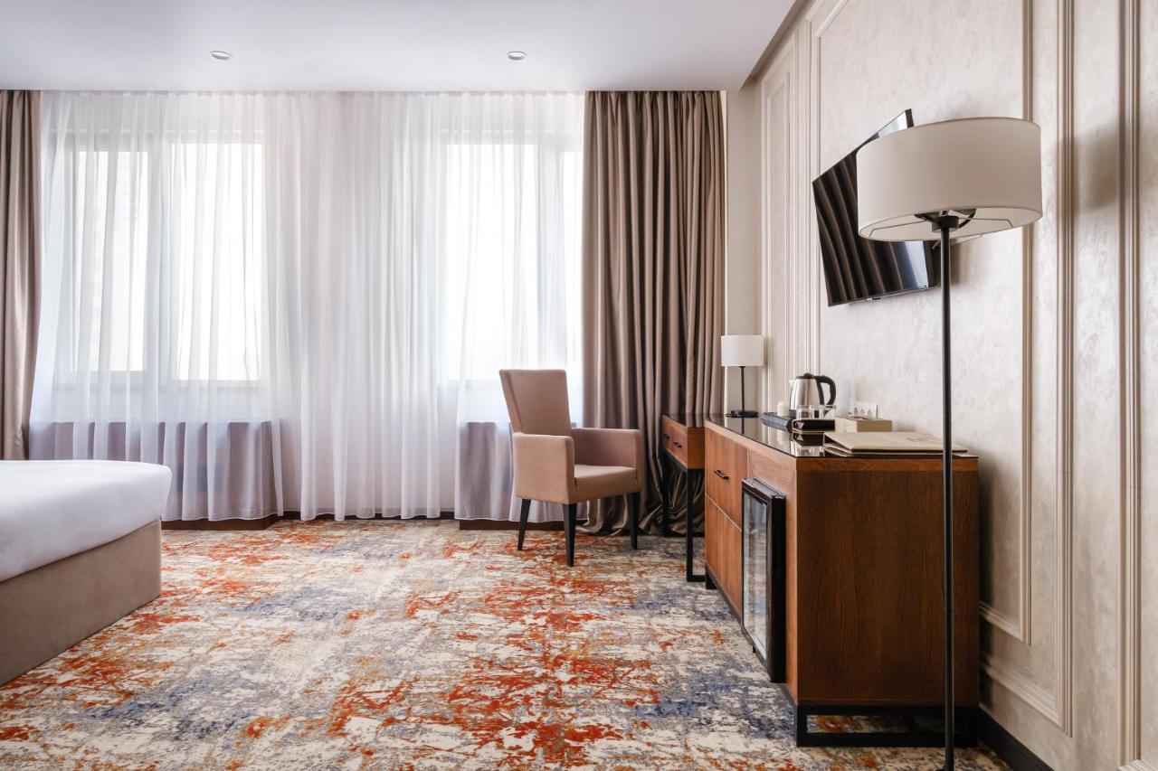 Grand Mildom Hotel Almaty Esterno foto