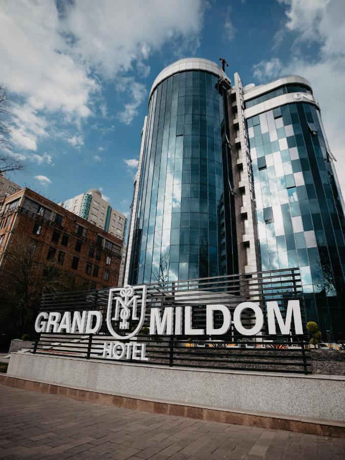 Grand Mildom Hotel Almaty Esterno foto